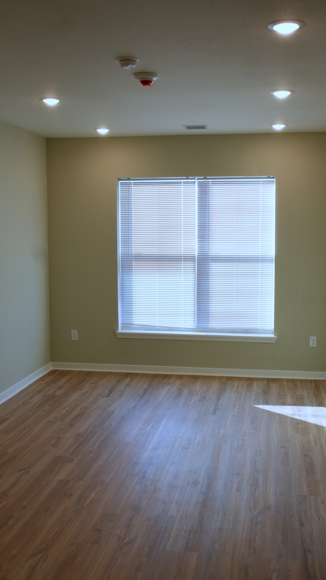 After - Magnolia Apartment Interior Photo